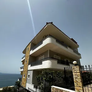 Apartamento Ylli's