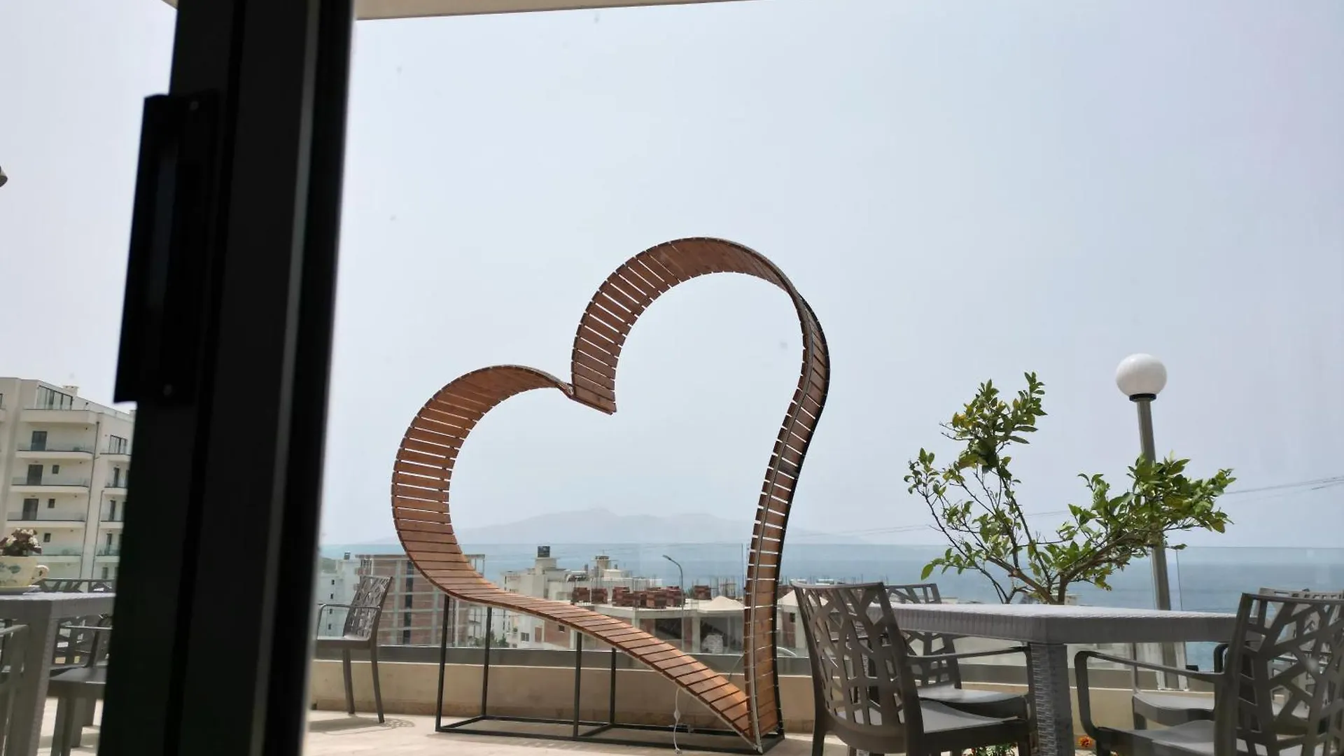 ***  Sea View Hotel Saranda Albánia